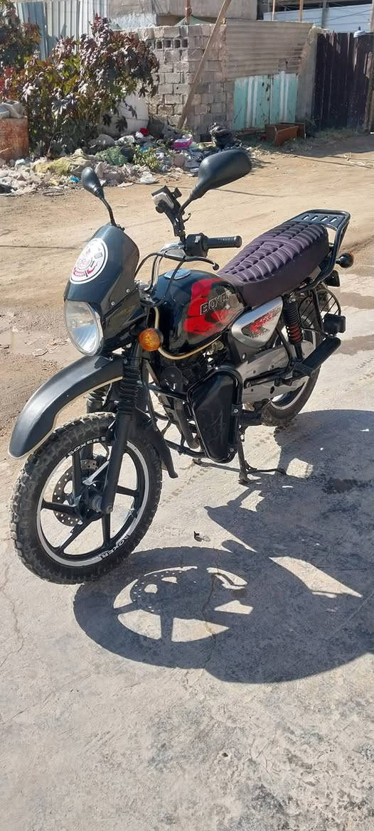 سلام عليكم دراجه بوكسر موديل ٢٠٢٣ دراجه جديده رقم وسنويه باسمي رقم بغداد انكليزي السعر٢/٥٠٠ وبيهه مجال عنوان البياع تقاطع درويش للستفسار عل رقم  ***********
