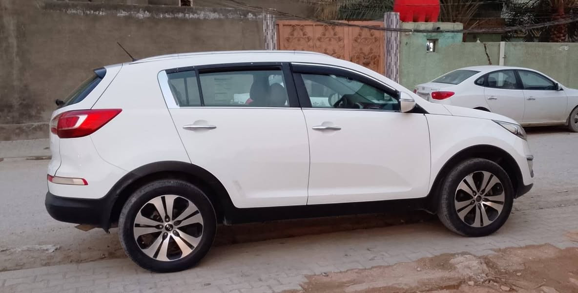 كيا سبورتاج 13 خليجي مكفول لون ابيض بغداد 
للاستفسار ***********
