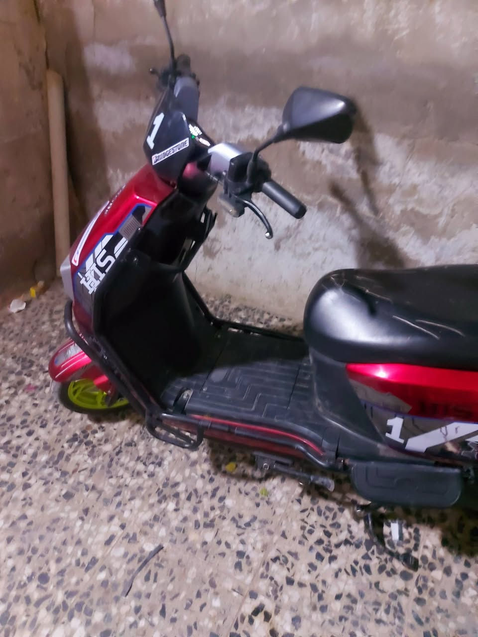 السلام عليكم دراجة شحن للبيع ماخذه قبل 10 ايام من الصدرية اخته الجديدة دراجة نظافته 90%100 اخذته 800 رايده 650 وبيه مجال بسيط مكاني بغداد الرشاد ***********
