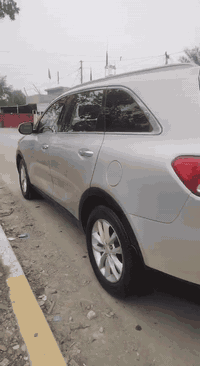 سلام عليكم ورحمة الله وبركاته عندي سورنتو البيع 2016 رقم بغداد عارضه 145 وبيه شويه مجال حادث جاملغ وبنيد الباقي بدون فتح بيه رشات صبغ بدون دواخل حساسات بل دعاميه خلفيه وأماميه 4 سلندر 5 راكب والكشن لاخير مشيول  داخل حلو مرتب ولا شگ ولا شخط ولا وصخ كير محرك حداديه خيرمن سياره جديده معنه كلمه الله سياره ما متعوبه سياره جديده مكان سياره بغداد الشعب خلف محطة سما بغداد ***********
