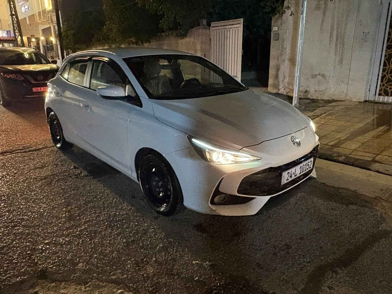 MG 20024

ابيض 

مشي السيارة 16km

بيها ضمان

رقم دهوك 

بدون ضرر 

مكان السيارة موصل 

السعر 100 وبيها مجال بسيط 

***********
