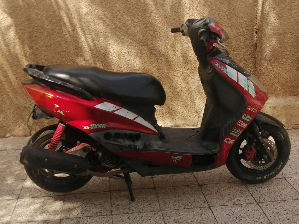 سلام عليكم دراجه سكنس نثيه  140  الدراجه خير من الله شوفت عينكم شغاله سلف و هندر  المكينه خرسه ما تنسمع   دبلات امامي خلفي جدد اصليات   كلجات جدد اصليات  لا جعره ولا شي تايرات امامي خلفي جدد  الدراجه مفتوحه مبدل بس مساطر   الدراجه  مداريها الله شاهد . 

مكاني بغداد الطالبيه الشراي يتصل و يدلل  ***********
