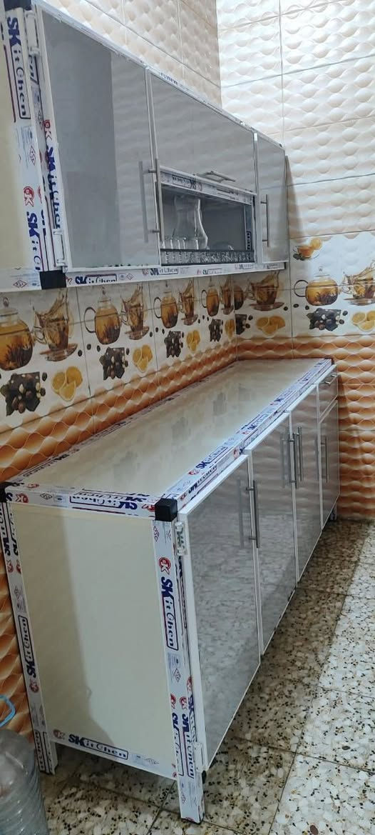كاونتر وملحق المنيوم مترين وسنك مرمر بسعر310الف درجه اولى وليس سوكي للحجز واتساب  ***********
