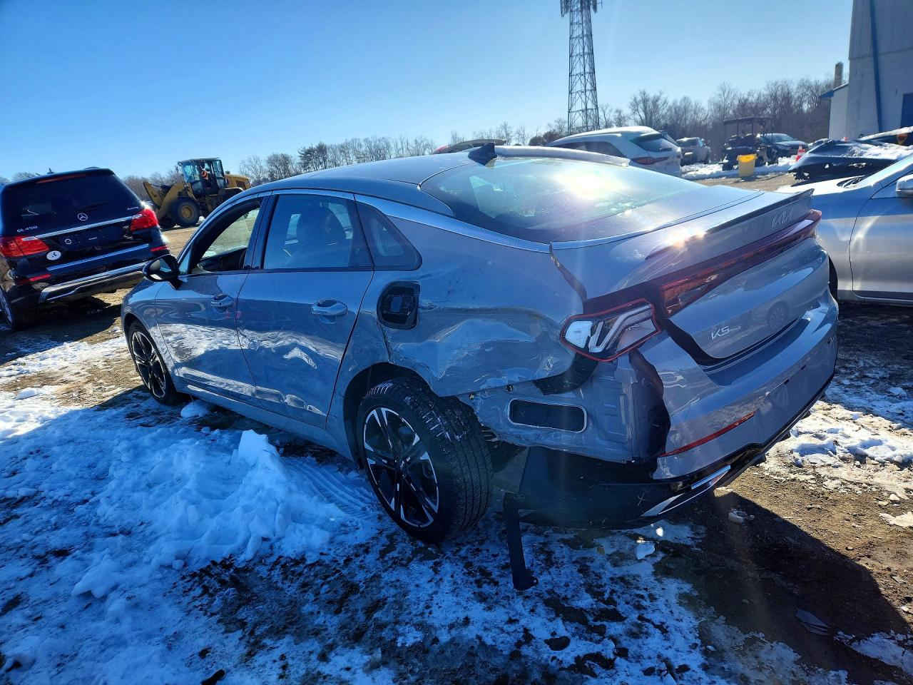 🚨 تنويه مهم
هذه السيارة معروضة في المزاد الأمريكي 🇺🇸
والمزايدة والشراء تتم عن طريق مكتب الباخرة للمزادات 🇮🇶
🔥 تدخل بكتاب الشهداء
───────────────

🚗 السيارة: 2024 Kia K5
📅 تاريخ المزاد: 16/02/2026
🚢 الشحن: $2,249 (umm_qasr)
📏 المسافة: 11,371 ميل
🔧 المحرك: 1.6l 4

───────────────

🔥 مجاناً مجاناً مجاناً
📄 تقرير كارفاكس مجاني بدون أي مقابل
───────────────

🚗 سحب السيارة خلال 24 ساعة من وقت التسديد
💸 حسابات مخفّضة وعمولات أقل من السوق
───────────────

🚢 الشحن متوفر من:
🇺🇸 🇨🇦 جميع الولايات الأمريكية والكندية
➡️ شحن مباشر إلى العراق
➡️ العقبة – جبل علي – ميرسين
───────────────

🛃 تخليص كمركي كامل من ميناء أم قصر
🏔️ تخليص كمركي إلى إقليم كردستان
🇯🇴 شحن مباشر إلى عمّان (العقبة)
🇹🇷 شحن إلى ميناء ميرسين – تركيا
───────────────

🏢 فروع الشركة:
📍 الفرع الأول: بغداد – السيدية – الإعلام
📍 الفرع الثاني: الإمارات العربية المتحدة – الشارقة – الصناعية 4
───────────────

👥 مجموعة البيع والشراء:
https://www.facebook.com/share/g/17pXXBgeeU/?mibextid=wwXIfr

───────────────

🎵 TikTok:
https://www.tiktok.com/@al_bakhera?t=8qGOLioZlVE&_r=1

───────────────

📞 للاستفسار والتواصل:
+9647739115599


**إذا كنت صاحب هذا الإعلان وتريد حذفه لأي سبب، رجاءا أرسل رسالة إلى الدعم الفني**