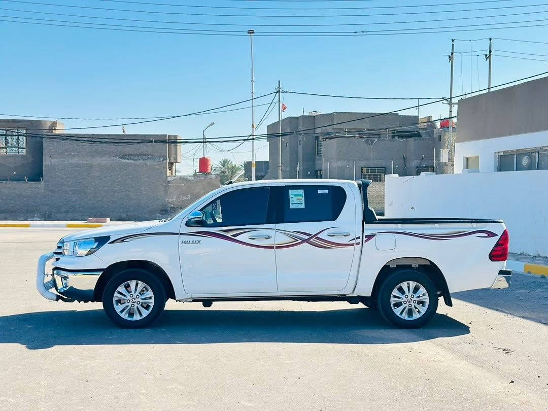 السلام عليكم تيوته  2024 رقم قادسيه دولي بسمي اكويتي اوتماتيك الساير مذهب السياره كارتون ماشه 44 فقط بيه شبر صبغ بل الجاملغ والباقي كفاله السعر 268 وبيه مجال لاستفسار *********** بيع او مراوس بيكم مكان السياره السماوه
