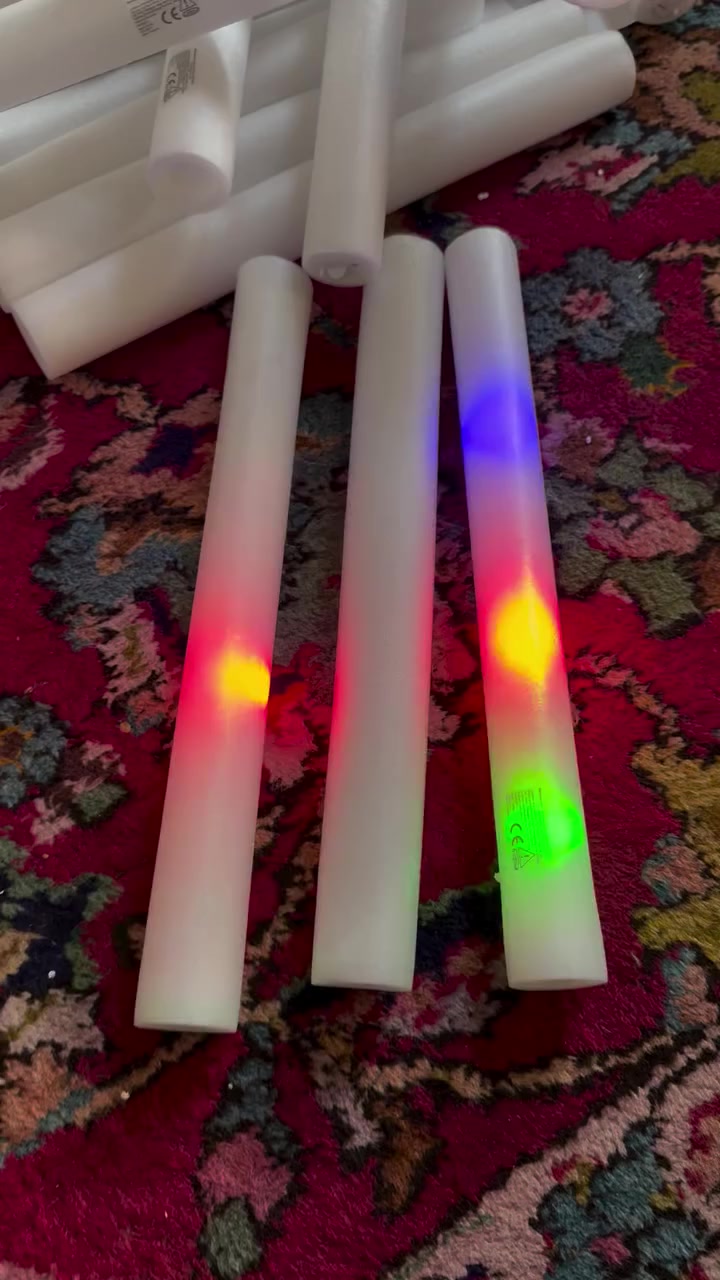 سلام عليكم طلعتي هيج نشرات عد 60 لي تفيده يخلي سعره


**إذا كنت صاحب هذا الإعلان وتريد حذفه لأي سبب، رجاءا أرسل رسالة إلى الدعم الفني**