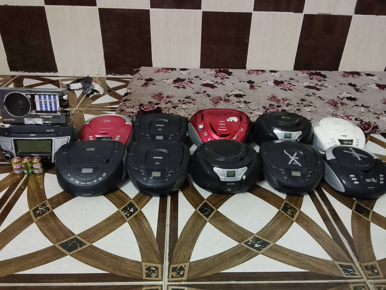 مسجل قرص سيدي مع راديو fm  مدخل صوت سعر 5000  دينار توصيل ماعندي عنوان موصل


**إذا كنت صاحب هذا الإعلان وتريد حذفه لأي سبب، رجاءا أرسل رسالة إلى الدعم الفني**