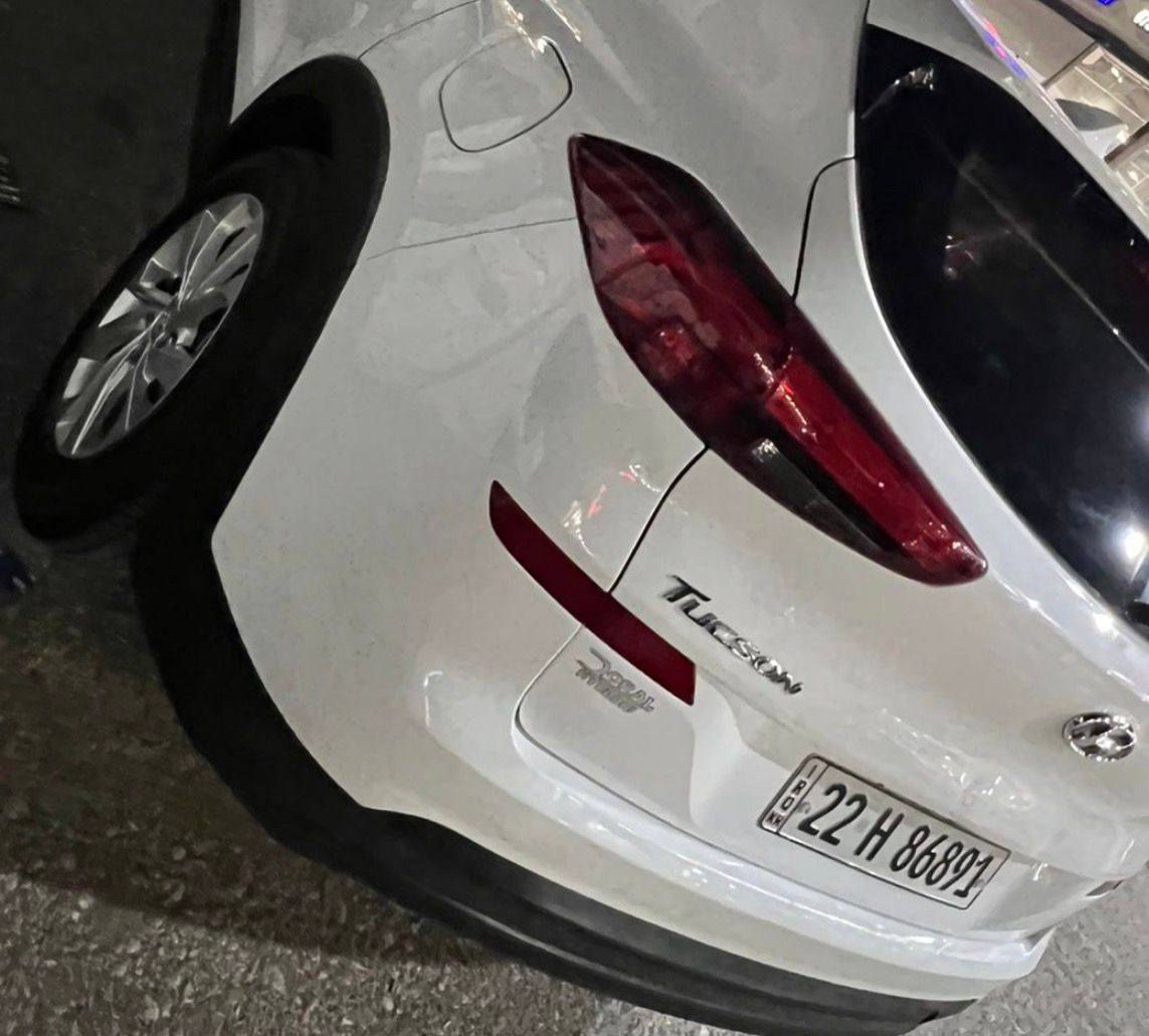 هيونداي توسان أمريكي بدون حادث بارد فقط  وبيها قطعة كلير موديل 2021 المواصفات العامة محرك  المسافة المقطوعة 83 ألف سيرفس كامل بالشركة السيارة كفالة عامة كير ومكينة حدادية كهربائيات كاملة بشرط سيارة نظافة عالية جداً
المواصفات التفصيلي
كرسي السائق كهربائي
حساسات360 درجة
شفتات ستيرن
شحن موبايل
نظام صوتي
إضاءة LED أمامي وخلفي
حساسات أمامية وخلفية
مرايا كهربائية مع طي أوتوماتيك وترحيب
صاجات بلاك
تحكم من الستيرن
منفذ 220 فولت
مانع انزلاق
عدسات إضاءة
خروج عن المسار
فتحات تبريد خلفية
هاند بريك بصمة
تبريد مركزي منفصل
مانع انحدار
دشبول ليزري
مراية عاكسة
لايتات كهربائية
زينون عالي 
شاشة نظام القيادة
ويل كب كروم قياس 18
كروم خارجي كامل
دبل LED
نظام تحذير خط الطريق

أغراض الشركة كاملة
سبير وكتلوك موجودة
مكان السيارة اربيل 
رقم صاحب السيارة 
***********
