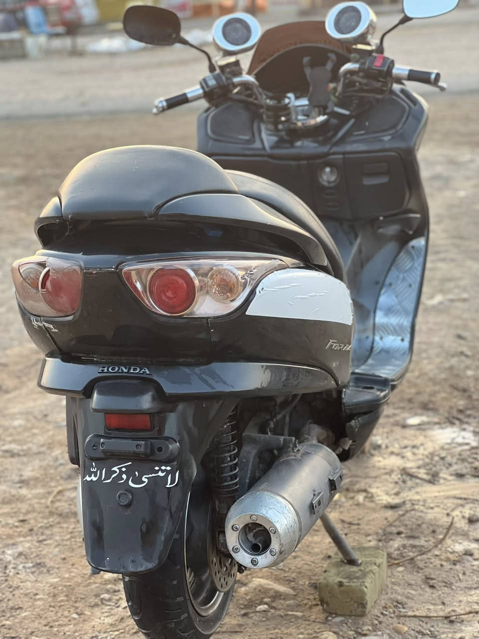 سلام عليكم فورزه ٠/٩فول مواصفات دراجه خير من الله وملعوزه شينضام abs كلوب زنون ستاند حساس دراجه مال جناي مكان واسط قضاء الحي السعر ٨٠٠وبيها مجال بسيط حك الجيه ***********
