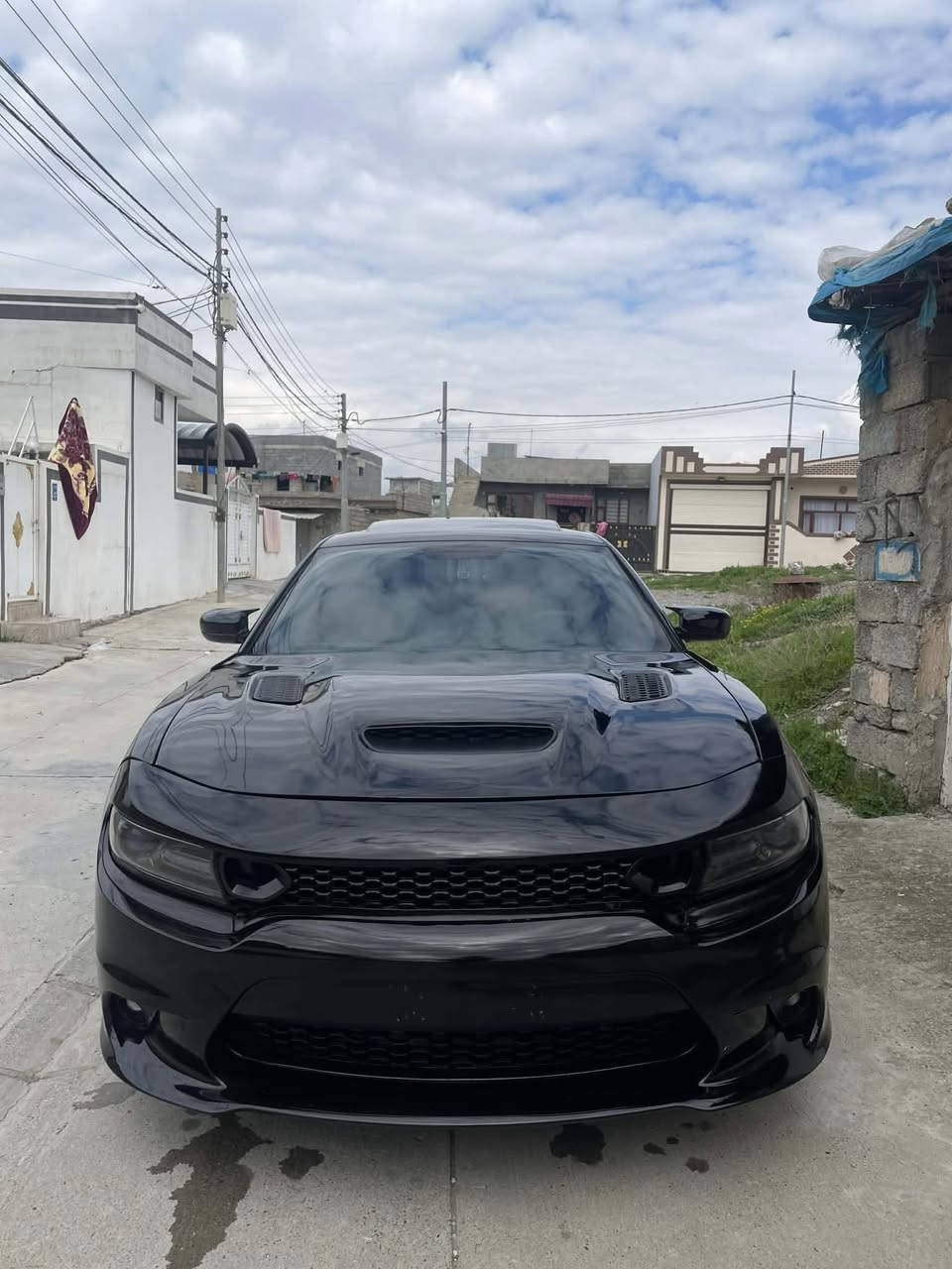 دؤج ٢٠١٧ فولawd
براوه ي دوبه ي 
سلايت
كوشن ساردوگه رم 
بؤنيتي كراوه به srt
سوكاني كراوه به srt
شاشه گه وره 
كاميرا 
به شه رتي گيرو مه كينه  بورغي لي بانه دراوه
سه وت و دوكه ل و بوغار به شه رت 
چركه ي  تيدانيه
سه قفي به شه رته بؤياغ نيه 
كاره بايي هه موو شتيكي به شه رته
سعري خوار بازار ٨٥ گه لا
شوين قلادزي 
***********
