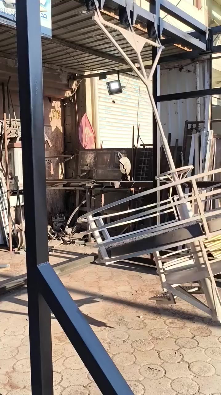 مراجيح شغل درجه اولى حديد ثقيل
كل حجم وشكل اله سعر 
للاستفسار ***********
فلوجة مقابل بطاقه السكن
