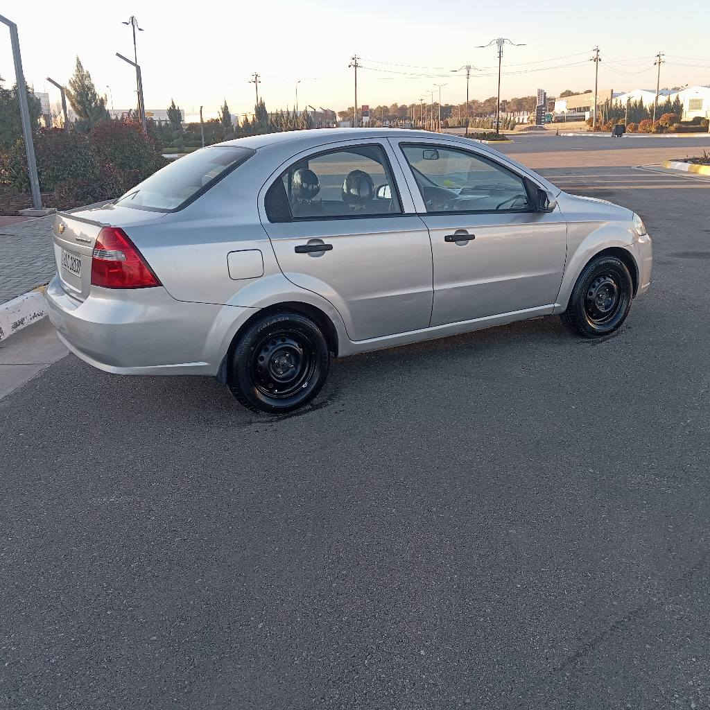 اڤیۆ مۆدیل 2009 گێڕ عادی مەکینە گەورە سلڤەر بێ کاڵبونەوە گێڕو مەکینەو تەبریت تەقەو رەقە بەشەرت سەنەوی رەقەمی تازەیە ٤بارچەی بۆیاخە بی دەعم بی ناوگرتن سعر 58 گلاو کەمێک معامەلە لەسلێمانی زم *********** لەسلێمانی ڤایبەر لەسەرە السليمانية, العراق
