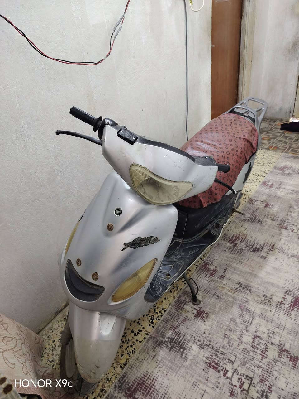 السلام عليكم دراجه اكزز نضيفه مجفته الدراجه شغاله ونضيفه السعر 350 وبيه مجال المكان البصره كرمه علي شراي تفضل خاص ***********
