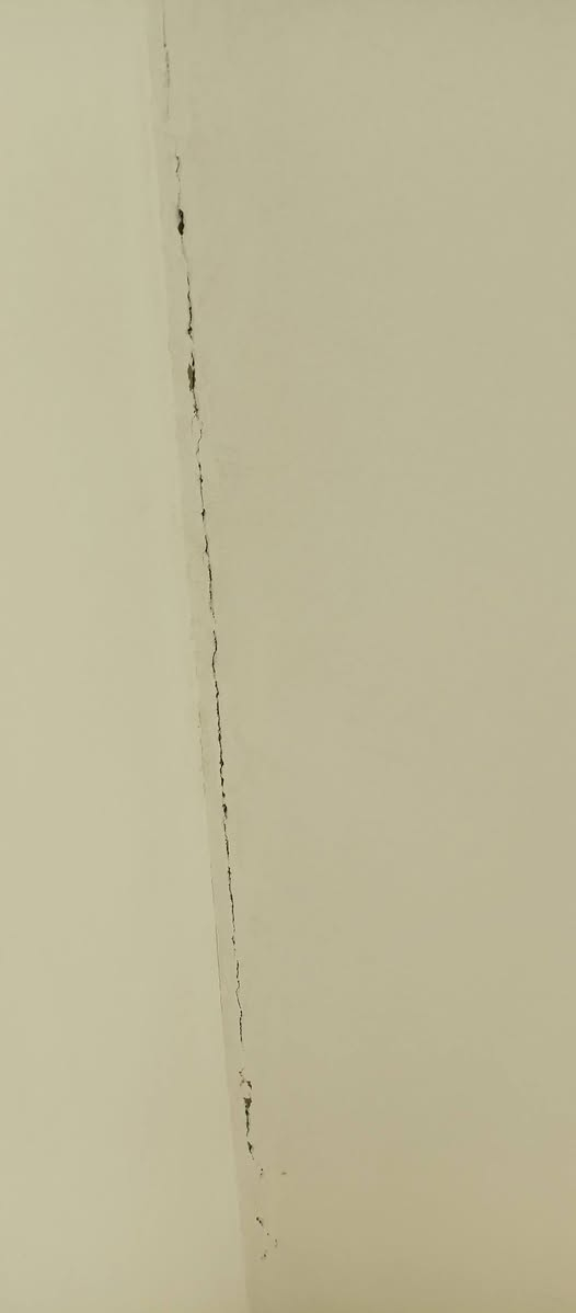 للتواصل/***********🔥🥇👑🔔
تم اكمال عمل جديد بيت في قرية الغدير الاولى معالجة التشققات و الفطور التي تضهر في جميع زوايا الدار ومعالجت تسريب ال ماء من خلال التشققات وحل جميع المشاكل تسريب ال ماء داخل المنزل ومعالجة زوايا الخسف في وجاهة المنزل التي تكون مجمع للماء وتم صبغ المنزل بل كامل و بأسعار مناسبة و تنافسية تواصل معنا ولكل مشكلة حل
