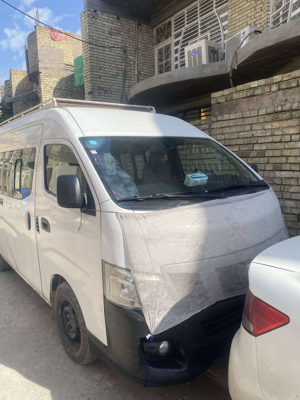 سلام عليكم
نيسان موديل ١٥ 
مكفوله عام عده طخه بل باب السلايت بارد 
كير مكينه اكسل مكفول سياره نضافه ونصبه حلوه كامله وجازه 
للستفسار رقم ***********
