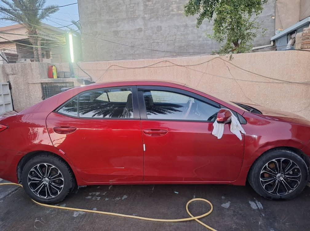 السلام عليكم
للبيع كورلا موديل 2017 رقم سليمانيه بأسمي السنويه تحويل أو وكاله أني حاظر وارد أمريكي حادثها كلش بسيط بدون دواخل الشاصي سليم الايرباكات سليمات حادث امريكا جاملغ عكس السائق وشويه من الباب وبالعراق صارت بيها شخوط الصفحه الي عكس السائق وصبغتها شخوط فقط مو ضربه 
السيارة ماشيه 125 ألف 
السعر / 135 وبيها مجال 
مكان السيارة / بغداد / حي الخضراء
للاستفسار الاتصال / *********** بي واتساب
*********** بدون واتساب
