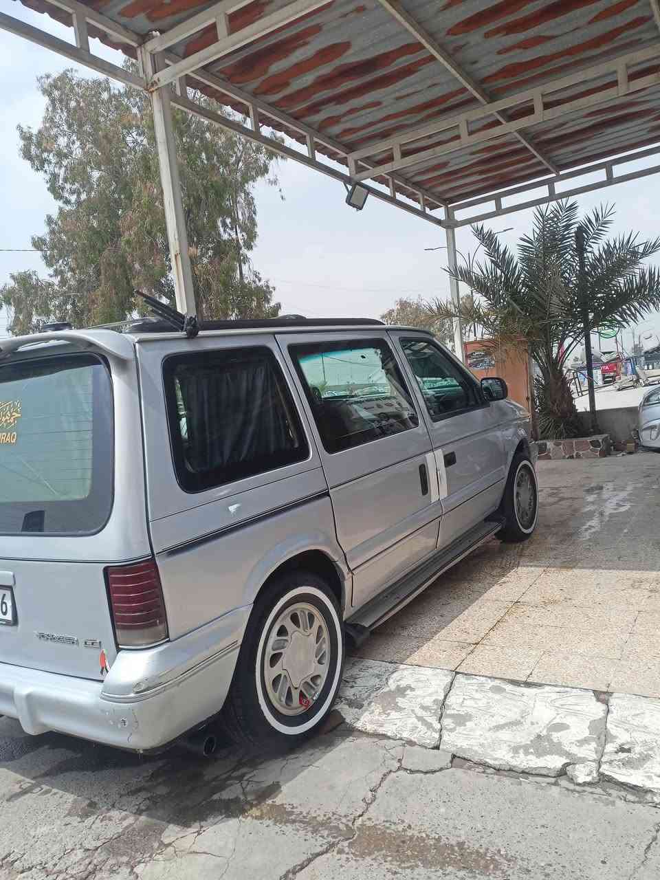 للبيع دوج كلايزر 1995 كير مكينه جديد حداديه جديده مشط ستيرن جديد  صبغ عام جماليه ما اعرف شبيها ضرر تريد تعال جيك  رقم هزه جديد كابون بانزين بيها  وكامله مال بيت  مكينه دوج سعر خاص ***********
