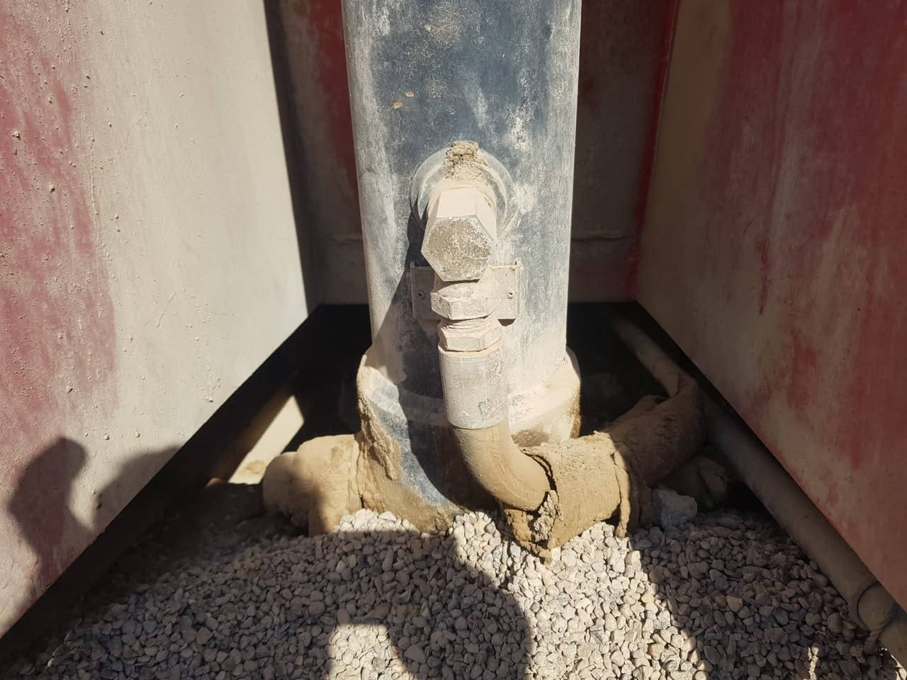 السلام بدي عكرب للبيع الطول 6متر.  دبل شاصي  ونج جديد السعر 42او بي مجال المكان بصره المدينه***********
