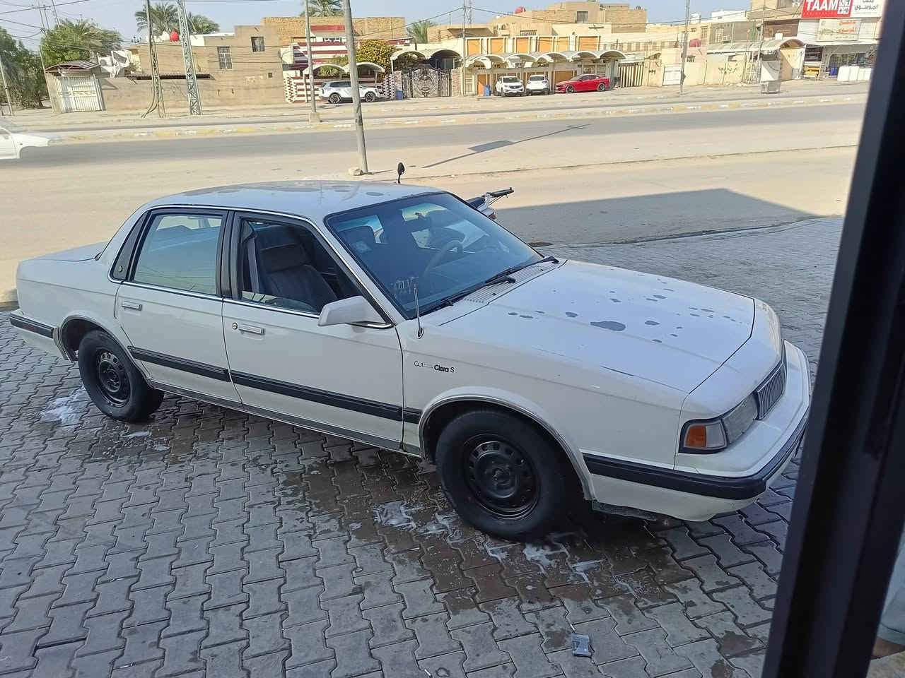 اولدز موديل تسعين  سياره حلوه وجاهزه  سياره ما ناقصه شي كير مكينه بلاديات ومكفولات كشره حلو غرفته جديده وبلاديه  سيراه مال جناي  سعره 45 اتصل وتدلل 
***********
