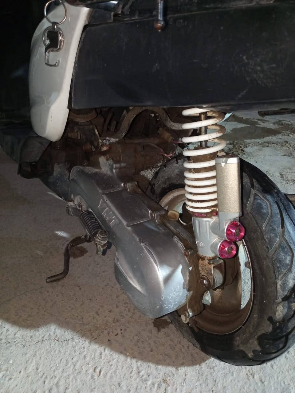 سلام عليكم دراجه بيكم للبيع محور مكينه بطه تاركه صار شهر هيج اشتريت دراجه جديده وهسه اشغله ما تشتغل ابيعلك كوم حديد اني سعر 125 وبيه مجال مكاني كربلاء بوبيات عامود 85 ***********
