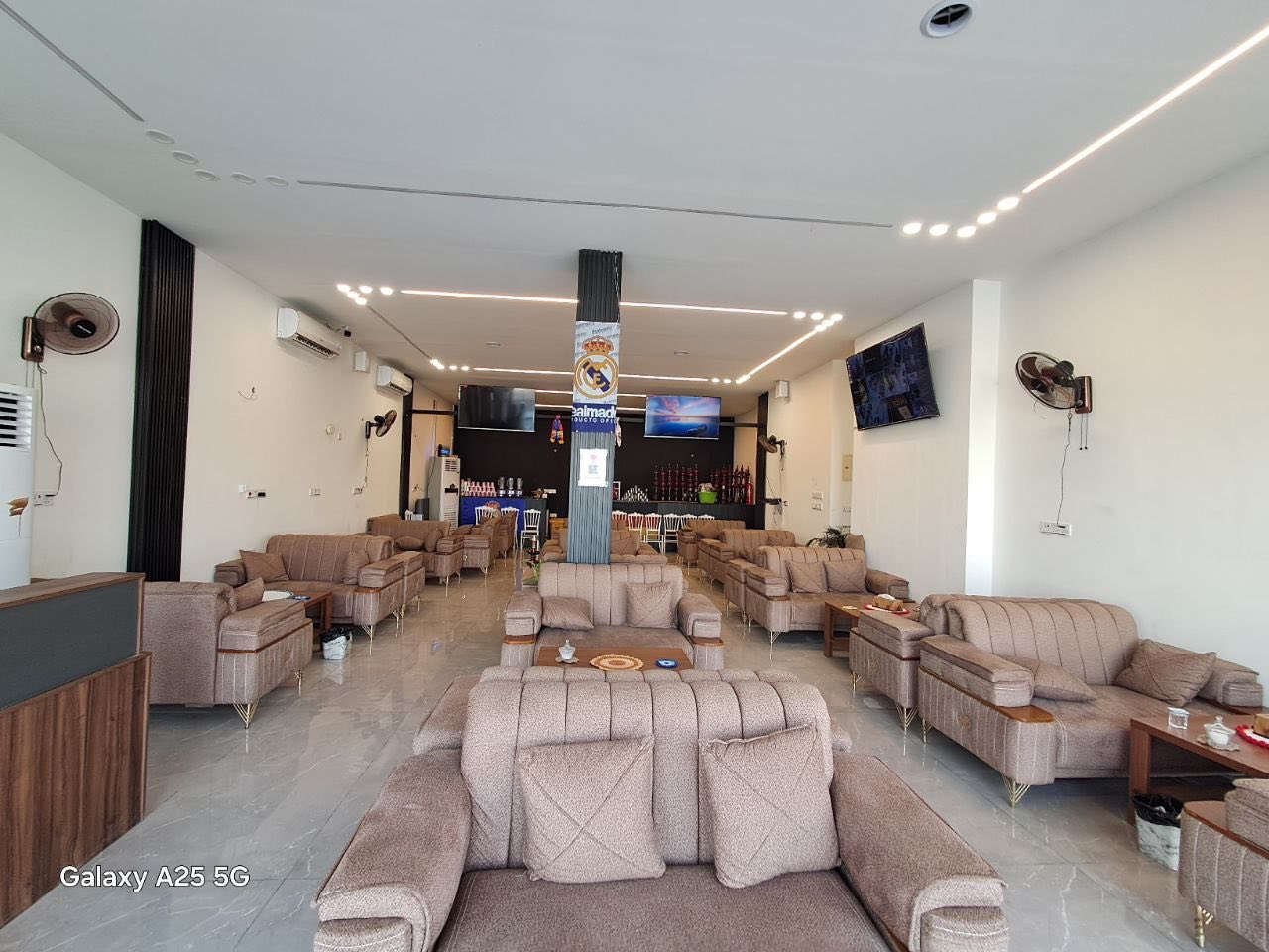 كافيه في حي المهندسين قبله للبيع للاستفسار ***********
