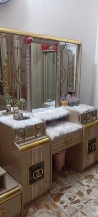 غرفة نوم تركي درجة اولى استخدام قليل صبغ حراري 11 قطعة ضخمه السعر 1400...