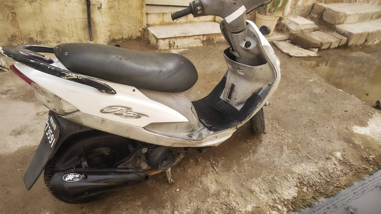 ماكس منغولي
جاهزة سلف هندر كهربائيات ماعدى دكمة الهورن
السعر 600 بي مجال  
*********** واتس اب
