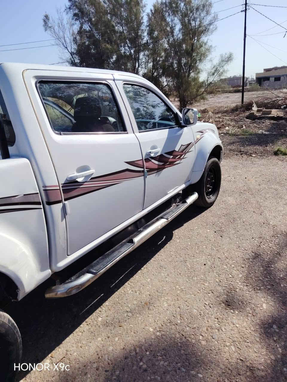 سلام عليكم 
تاتا هندي موديل 2015 رقم بغداد بسمي بدون صبغ السعر 55 وبيها مجال مكان السيارة تقاطع النهروان *********** صاحبها الشرعي👉
