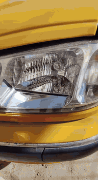 السلام عليكم بيجو بارس موديل ١٢ تخم تاير كير مكينه صار شهر من مشدودات سياره كفاله عامه صدر خلفي وامامي جديد كهربائيات كلها شغاله سنويه جديده راعيها موجود يمي سنويتها لل ٢٧ سياره مال جناي مامشتغله تكسي للأستفسار ***********
