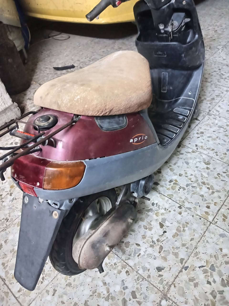 دراجه بطه للبيع  شلعه ومعدل كلهه بلاديه كهربائيات كلهه شغاله السعر ٢٢٥مكاني بغداد مدينه الصدر رقم الهاتف ***********
