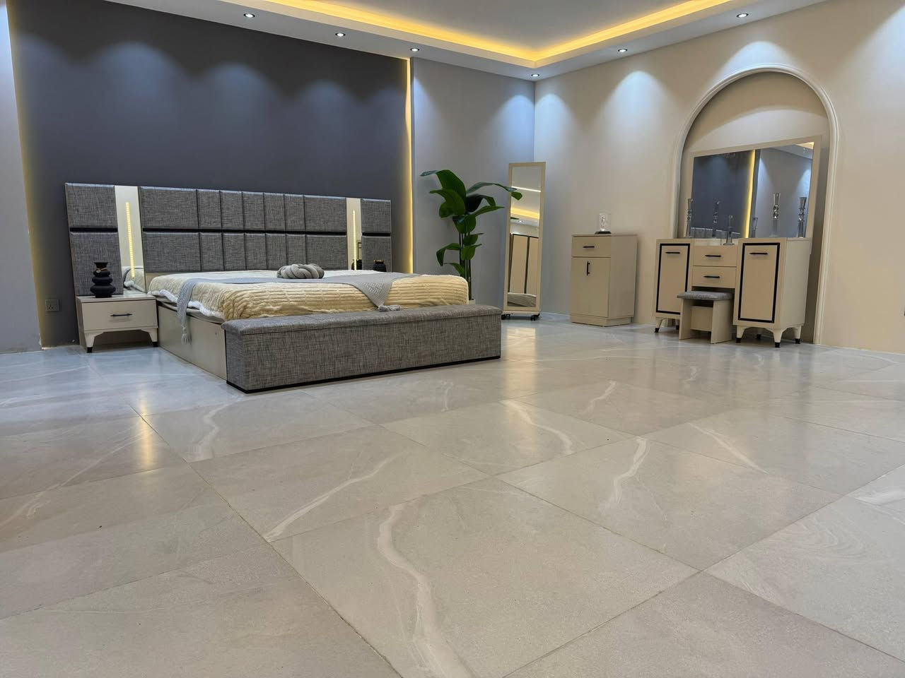 من معرض وموبليات اميد 
انسب أسعار لدينا افتر سوك بل أخير تعال يمنا وأحكم بنفسك
💥💥📣📣📣📣
يتوفر لدينا غرفة نوم 5 قطع و غرفة نوم 6 قطع وغرفة نوم 7 قطع وغرفة نوم 8 قطع وغرفة نوم 9 قطع وغرفة نوم 10 قطع وغرفة نوم 11 قطع كل موديلات غرف نوم متوفر لدينا أكثر من 200 موديل  من غرف
يتوفر لدينا غرف نوم شبايي

دوشك نفرين أكثر من 10 موديل 
دوشك نفر واحد أكثر من 10 موديل

قريولة خشب و حديد
وسفري تركي و عراقي و صيني 

تعلاكات أكثر من 21 موديل

طبلاة أكثر من 50 موديل
خماسي و ثلاثي و رباعي 

كنتور بابين و 3 أبواب و 4 أبواب و5 أبواب  و 6 أبواب 

وكاروك اكثر من 15 موديل 

مستواليت 
امرايه عمودي
ميز مكتبي 
كراسي مكتبي 
ميز طعام🍱🍜
ميز تلفزيون📺
عش مرجوحة
عش أطفال 
طخم ديوان
قريوله طابقين
زحلكيه
مرجوحة حديقه 
ميز طعام حديقه🍴

العنوان قضاء طوز خورماتو شارع عام مقابل معرض الغدير مجاور ايوب ديكورات او مجاور علي فاتح الزراعي

بإدارة
علي عباس 
***********
***********
