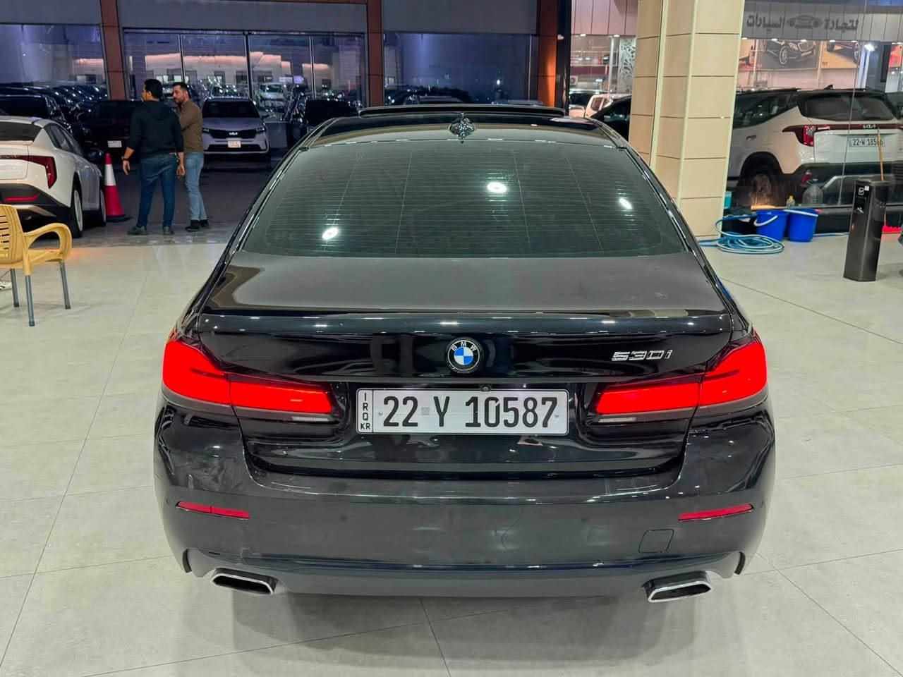 السلام عليكم
BMW 530i 2021 luxury package 
كلين كفالة عامة فقط دعاميات صبغ
فول مواصفات فتحة سقف
حساسات امامية خلفية
ويل 19 M تو سايز
داتا شو
كشنات امامية تدفئة
داخل كريمي مع ambient light تحكم
رادار جانبي ونقطة عمياء
صندوق كهرباء
سستم سماعات Harman Kardon 
شاحن لاسلكي
تشغيل عن بعد

السيارة عليها ادامة كاملة من تنظيف حجر الاحتراق وكافة الزيوت وتخم اطارات جديد
مبيها مصرف ربع دينار

السعر 31,500$
***********
770 634 0075
