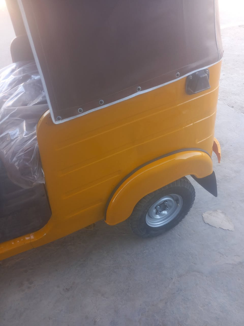 موديل ١٨ شهر ١١ رقم وسنويه 
شراي يخابر ***********
