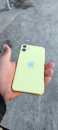 آيفون ١١ • ١٢٨ • بطارية ١٠٠