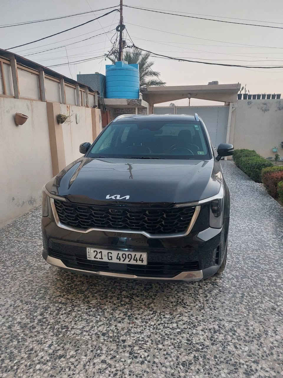 سورنتو موديل ٢٤ كلين ماشية ٢٠ الف رقم ***********
