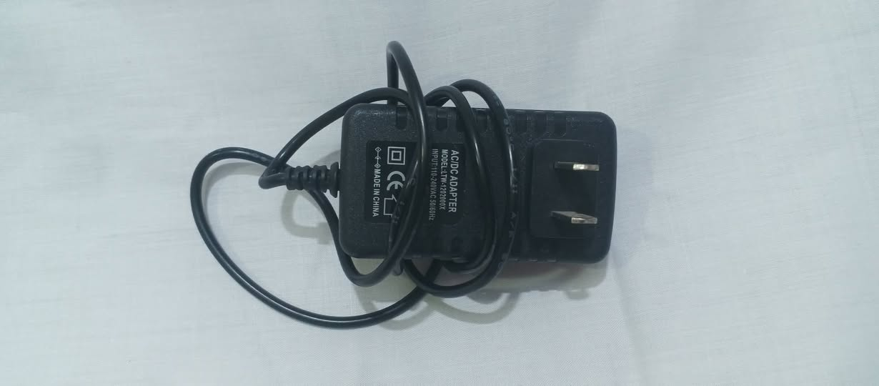 جهاز بلوجكتر مستعمل صناعه يابانيه
1 - يمكن ربط الهاتف عليه عن طريق سلك شحن للهاتف وعرض شاشة الهاتف على الجدار

2 - يمكن ربط اي جهاز اخر عليه مثل تيفي بوكس و ستلايت و جهاز العاب

3- يمكن ربط الفلاش او رام او السماعات

4- جميع ملحقاته_جهاز التحكم الشاحنه_مع توصاله العرض

المكان ميسان ابرمانه قرب البانزيخانه

السعر : 30 الف فقط بي مجال قليل


**إذا كنت صاحب هذا الإعلان وتريد حذفه لأي سبب، رجاءا أرسل رسالة إلى الدعم الفني**