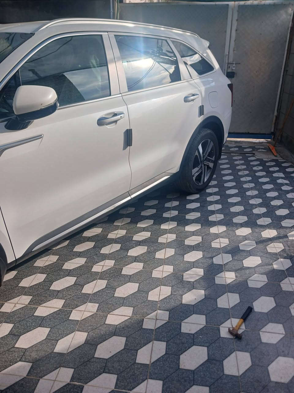 السلام عليكم ورحمة الله سورنتو٢٠٢٣مكفوله كفاله عامه ماشيه ٢٣فول مواصفات عده الفتحه. الصويره الحفريه السعر٢٩٥بيه مجال سونار موجود***********رقم بغداد بسمي
