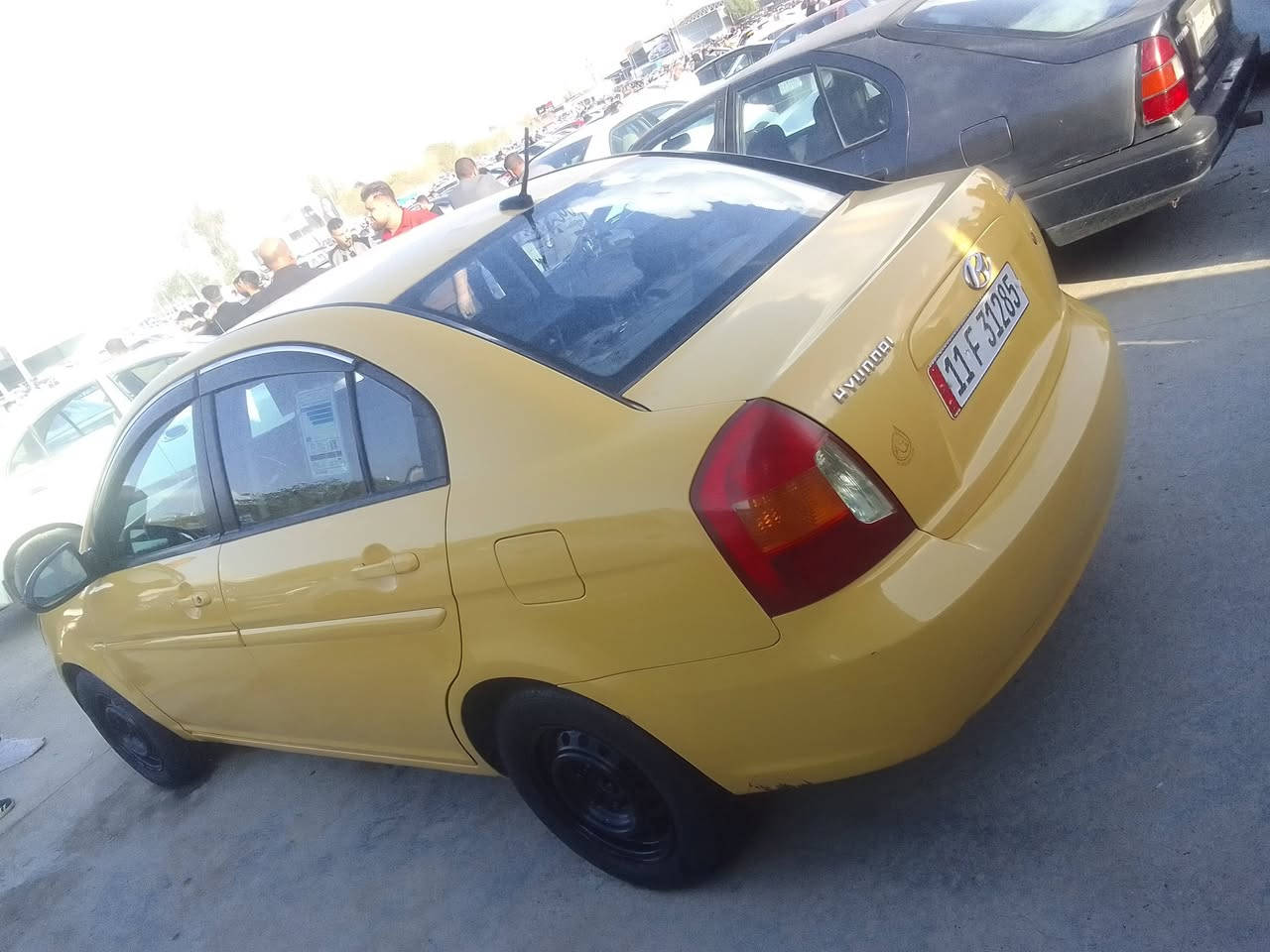 سلام عليكم اكسنت موديل 2011فول خدمات مكينه 16صدر جديد كربائيات باتري تايرات كله جديد سياره جاهزه بيهه قطعه وحده تبديل ولباقي ليبل واحد صبغه وحده السياره بيهه تصفيه مال معجون قليل شرط تحويل اووكاله بطاقه بانزين هم بيهه صاحبهه يمي بكركوك سعر 88بيهه مجال لطيبين مكاني كركوك ***********
