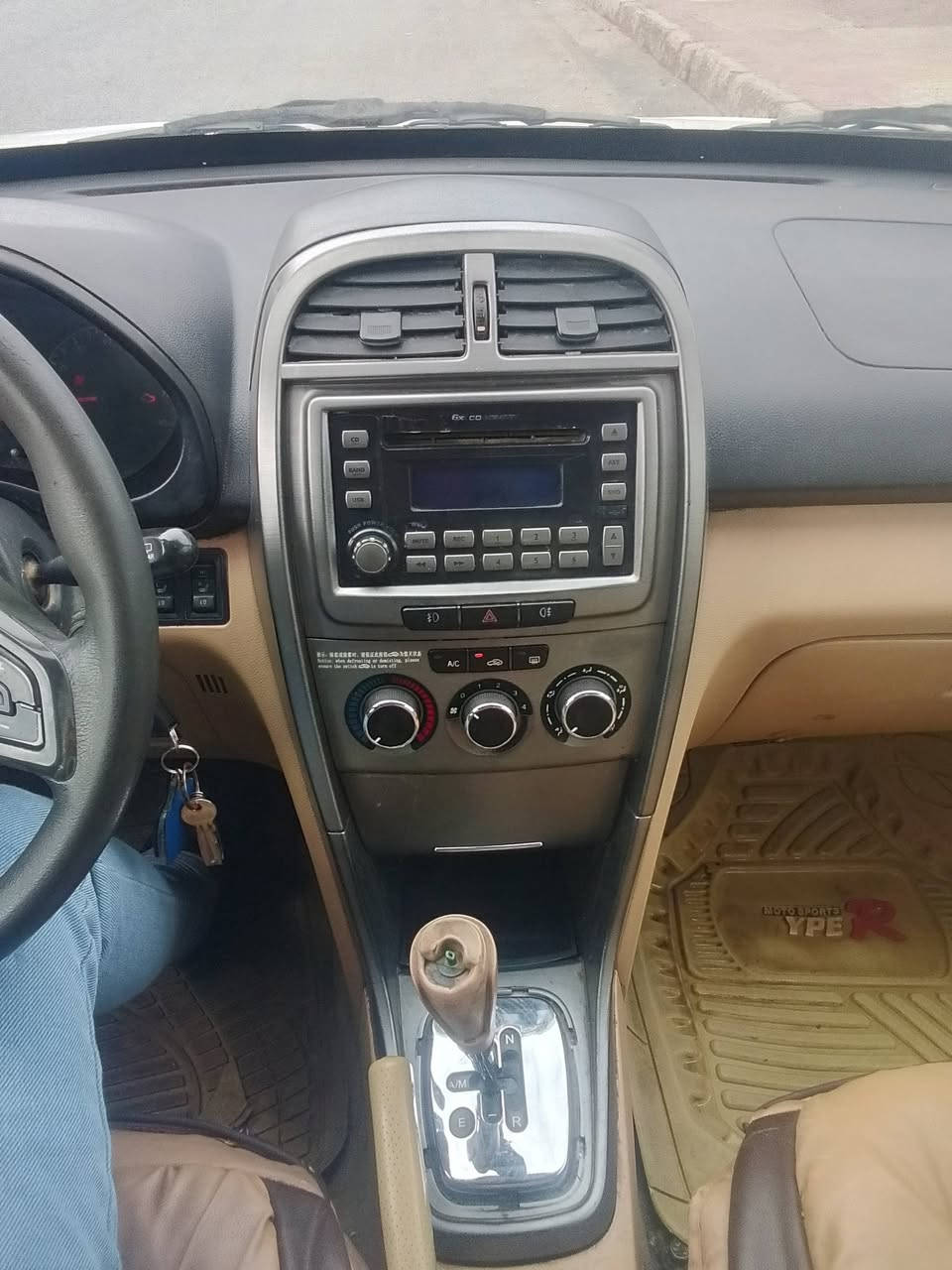 سلام عليكم تيكو للبيع موديل 2013 فول مواصفات كير كهربائي محرك مكفول سياره مكفوله لاضربه ولاصبغ ولاتبديل رقم السياره نجف تخم تاير باتري جديد كهربائيات كله شغاله حداديه السياره خير من الله تبريد شغال  ليك فقط مكان سياره نجف المالك بنجف السعر 48 وبيه مجال بسيط لشراي للاستفسار *********** واتساب موجود
