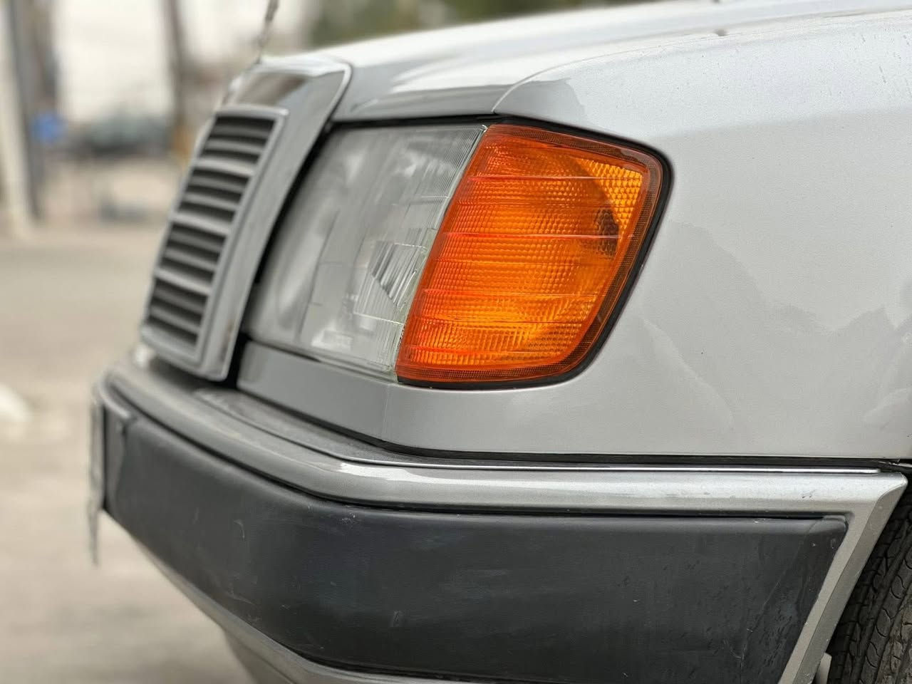 مرسيدس دب٩٠ سلفر داخل مخمل كراسي كهرباء  صاج مشطب سلايت طكتين برده كهرباء مصبوغه عام كير مكينه ٣٠٠ويل كب تفاحه *********** شارع فلسطين
