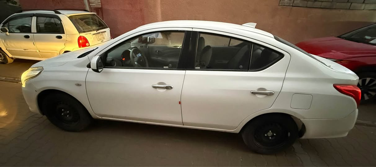 السلام عليكم نيسان صني موديل 2024 هندي  لبيع ماشيه 59كامله مابيها كل نقص كلها عله وضع الشركه بيها حادث مسبق قبق صندوك جاملغات خلفيه موجوده صور الحادث سونار مكينه كير تبريد عله وضع الشركه رقم اربيل تحويل مباشر سعرها 119$بيها مجال بسيط حك جيه مكاني بغداد سبع ابكار هـ*********** بغداد, العراق
