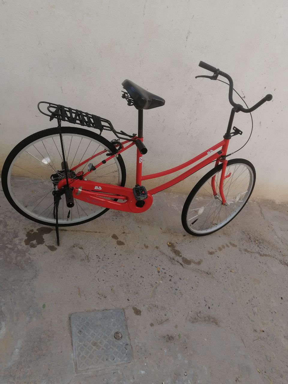 السلام عليكم شباب بايسكل للبيع نضافه فول لفول مكفول كفالهى عامهة 😂 لسعر 120 وبي مجال للطيبين عنواني نجف شارع ت30متوازي على بيعتهة رقم*********** 👉🏻
