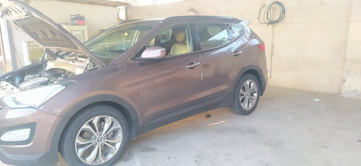 السلام عليكم 
خليجي موديل 14 مكفوله فول واحد على واحد 
٦ سلندر السياره بغداد باسمي 
بيع او مراوس ب سورنتو 
***********
غير متواجد ع فيس
