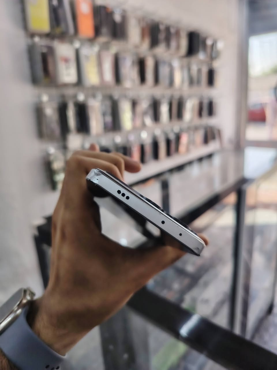 بوكو x6برو 5G ذاكره 512 جهاز بلادي ممفتوح نضافته كدامك بصور بس بي طبع كلش خفيف بشاشه باقي مكفول بدون ملحقات فقط كفر السعر 250 مكاتي بغداد جسر ديالئ القديم *********** مكتب المصطفى
