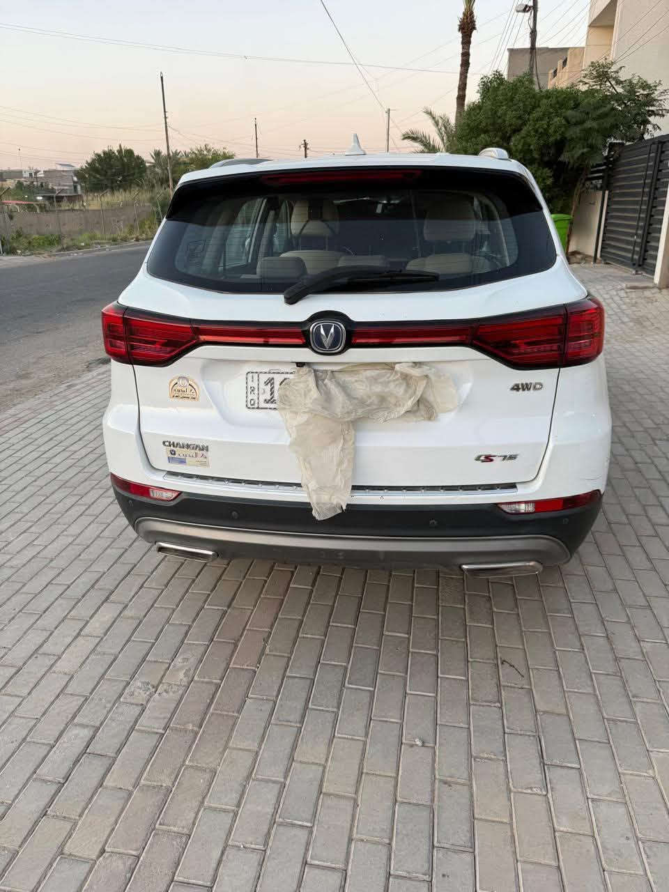 السلام عليكم شانجان C75 موديل2019
ماشيه٦٥ الف كم

باسمي استلام شركه ولحد الان بالضمان.. بيه بارد الجاملغ الايمن الامامي ودعجه بالباب الايمن الامامي بعدها ممصلحها

مواصفاتها

 4WD

حساسات امامي خلفي

كامره خلفيه وكامره جانبيه 

تبريد قطعتين 

بصمت تشغيل وابواب 

تحكم ستيرن كروس سرعه

اطفاء ذاتي

Aoto huld 

ثلاث وضعيات قياده (SPORT ‘ECO’ NORMAL)

السعر11500$ وبيها مجال

العنوان بغداد رقم***********

 رقم الثاني ***********
