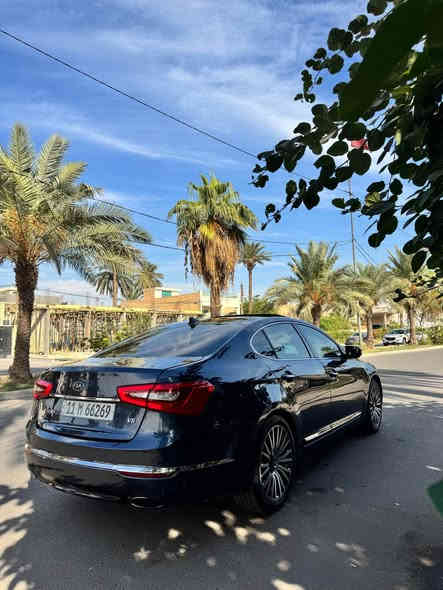 السلام عليكم للبيع او مراوس 
كيا كادنزا 2014 وارد امريكي حادث جاملغ وبنيد 
رقم بغداد باسمي هزة وسنوية كلة جديد 
٦ سلندر 
مواصفات 
فتحة سقف بانوراما 
مقاعد كهرباء وخزن وضعيات 
تدفئة وتبريد بالمقاعد 
شفتات ستيرن 
مقود كهرباء 
شاشة وكاميرا 
تحكمات ستيرن 
مرايات كهرباء قابلة للطي 
وباقي المواصفات معروفة 
مكان بغداد السيدية 
*********** بغداد
