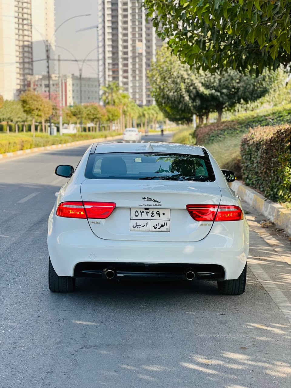 جاگوار xe  مۆدێل 2017 فول مواسەفات سعری150وەرەقە 
فول مواسەفات:  پانۆڕاما ، شاشە گەورە ، ٤پستۆن ٢٠٠٠٠ و تۆربۆ
رەنگی :سپی
  نیو چاملغی پێشی بۆیاغە
 78هەزار ڕۆشتوە
بە شێوەی نەقد + قسط + ئەلۆگۆر کردن بەردەستە
ژمارە موبايل: ***********
ژمارە موبايل: ***********
ناونیشان: هەولێر أربيل, العراق
