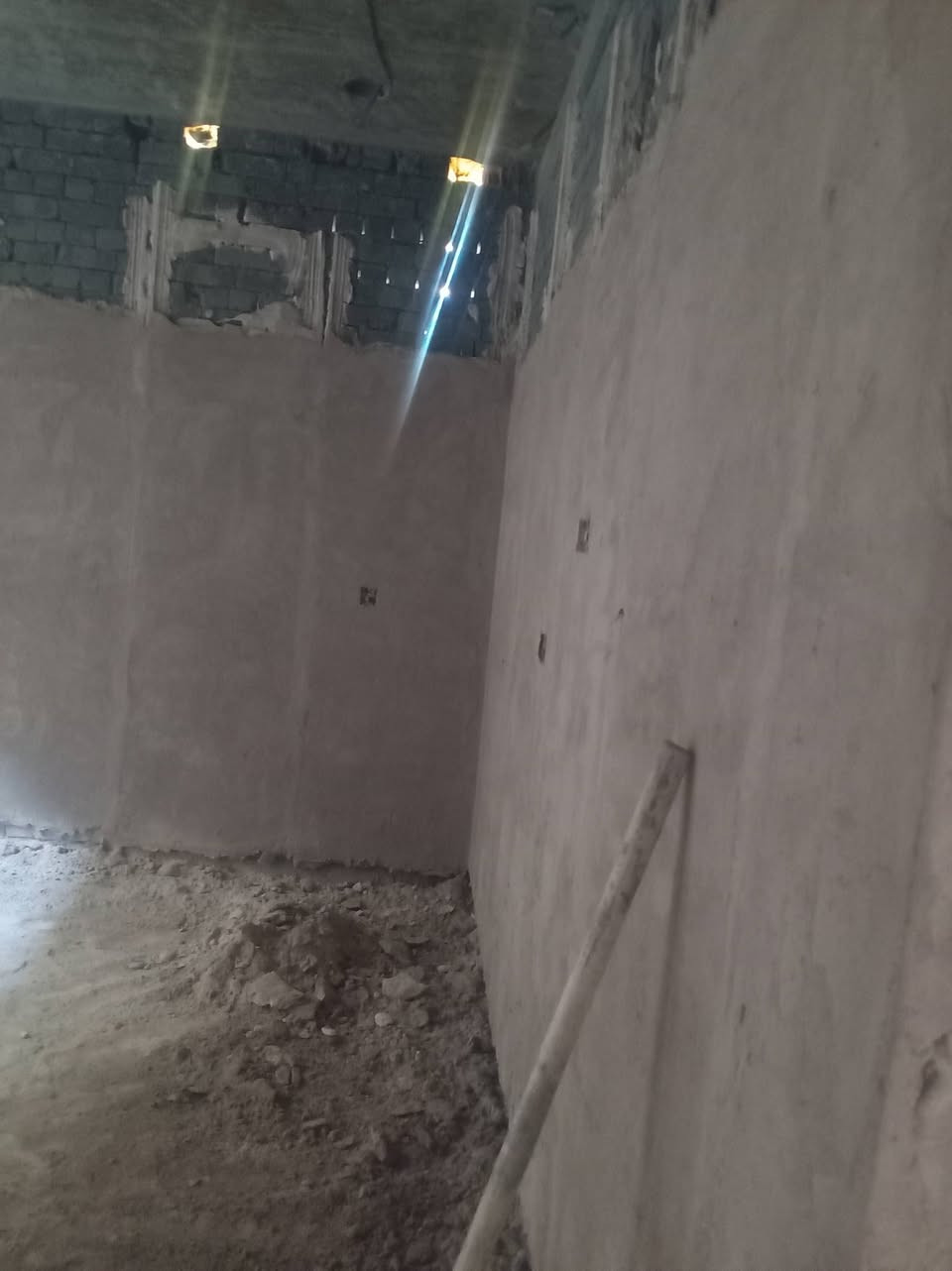 السلام عليكم يوجد كادر *********** مبيضجي وشغل درجه أوله وشرط استلام مهندس وكبان وليزر ا جص وبورك وتشميع اسمنت المتر ب٧ الف ويضا نشتغل كرسته وعمل إذ تحب قطعي  بس شغل الي يرضي الله وتحياتي للجميع الرزق على الله
