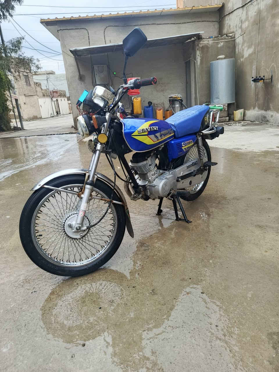 سلام عليكم 
ماطور للبيع نوعيه نامي برو موديل 19 وايرمانيه كل شيء شغال 
السعر 375
الاستفسار ***********
