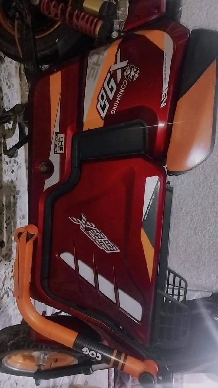 السلام عليكم
دراجه شحن X900 للبيع  نظيفة استعمال شخصي

5 بطاريات

سعة الملف 2000

السرعة 112

ابريك دسك امامي خلفي + نظام اي بي اس 

بصمه وتشغيل عن بعد 

نضام حماية سرقه 

سرعه 4 وضعيات

نضام( R) 

نظام (P) 

جهاز انذار قفل سكيورتي

السعر 450 وبيهه مجال

رقمي ***********
 
مكان بصره كرمة علي
